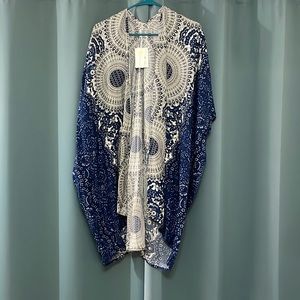 NWT lotus and luna Cape Cod Mandala Kimono, blue and white